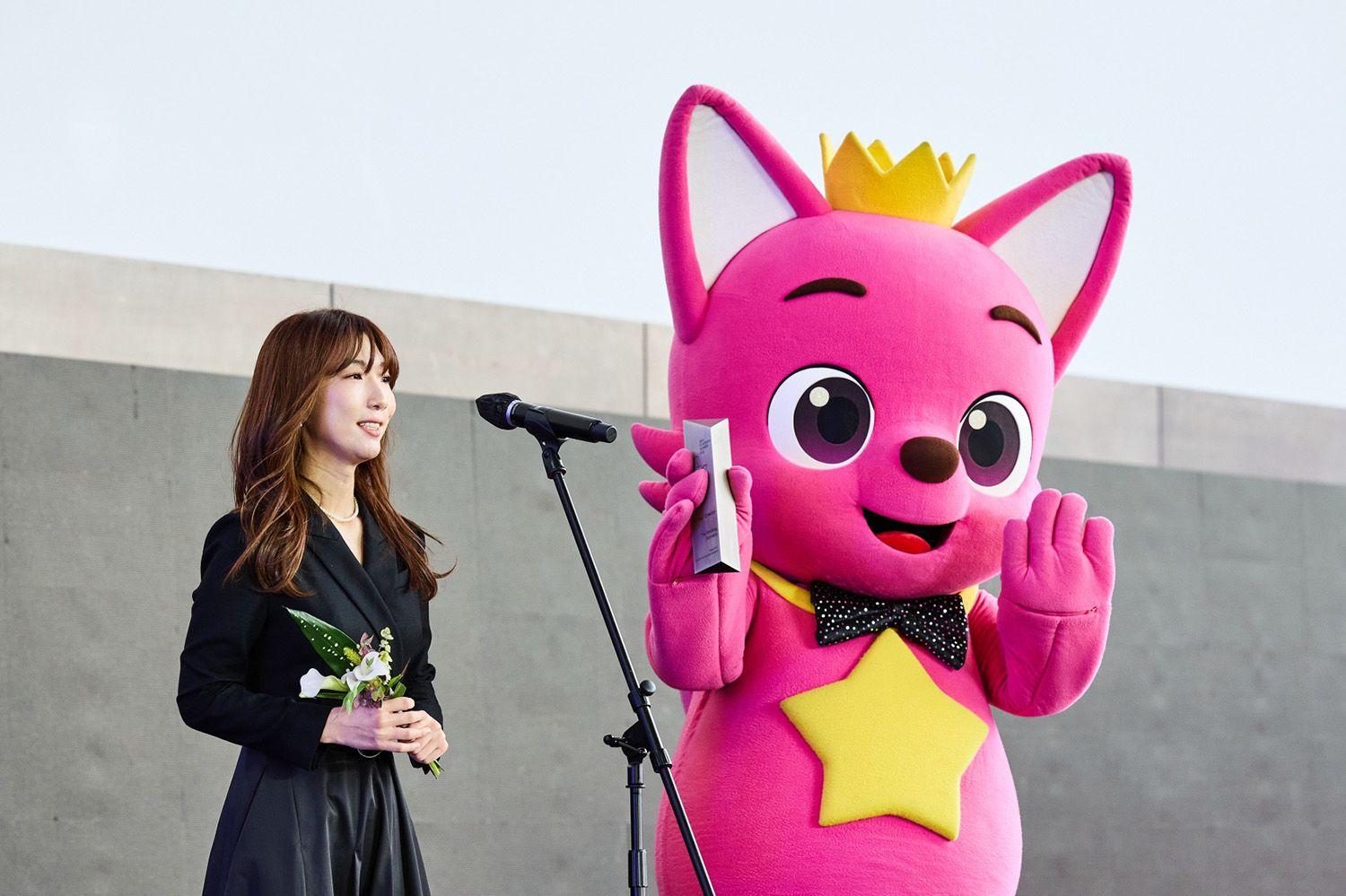 Image01_The Pinkfong Company won Asia Contents Awards 2022_ Courtesy of Busan International Film Festival.jpg